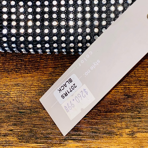 COPY - Brand new with tag.. crystal clutch purse - Picture 6 of 10